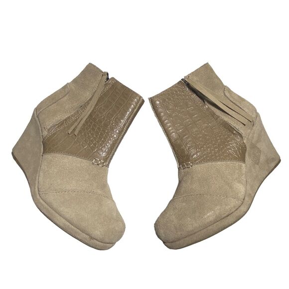 Toms Desert Taupe Beige Suede Croco Embossed Wedge Ankle Boots Women's 6 Zip Up - Picture 8 of 13